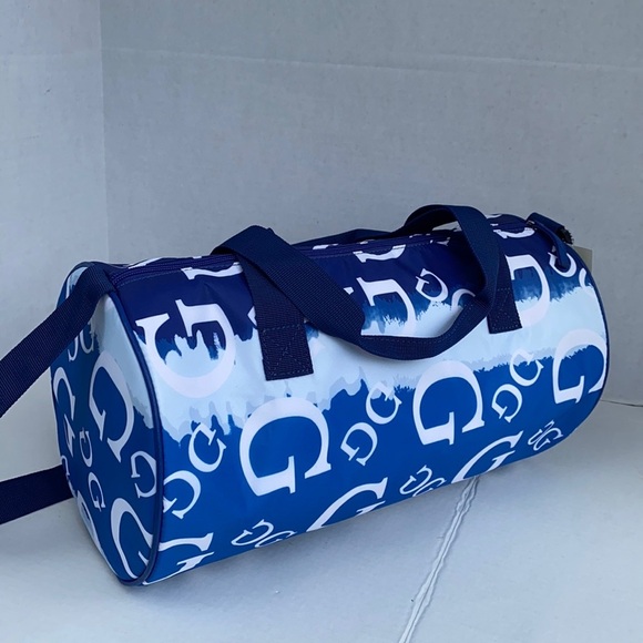 New GUESS Logo Duffle Bag - Picture 2 of 5